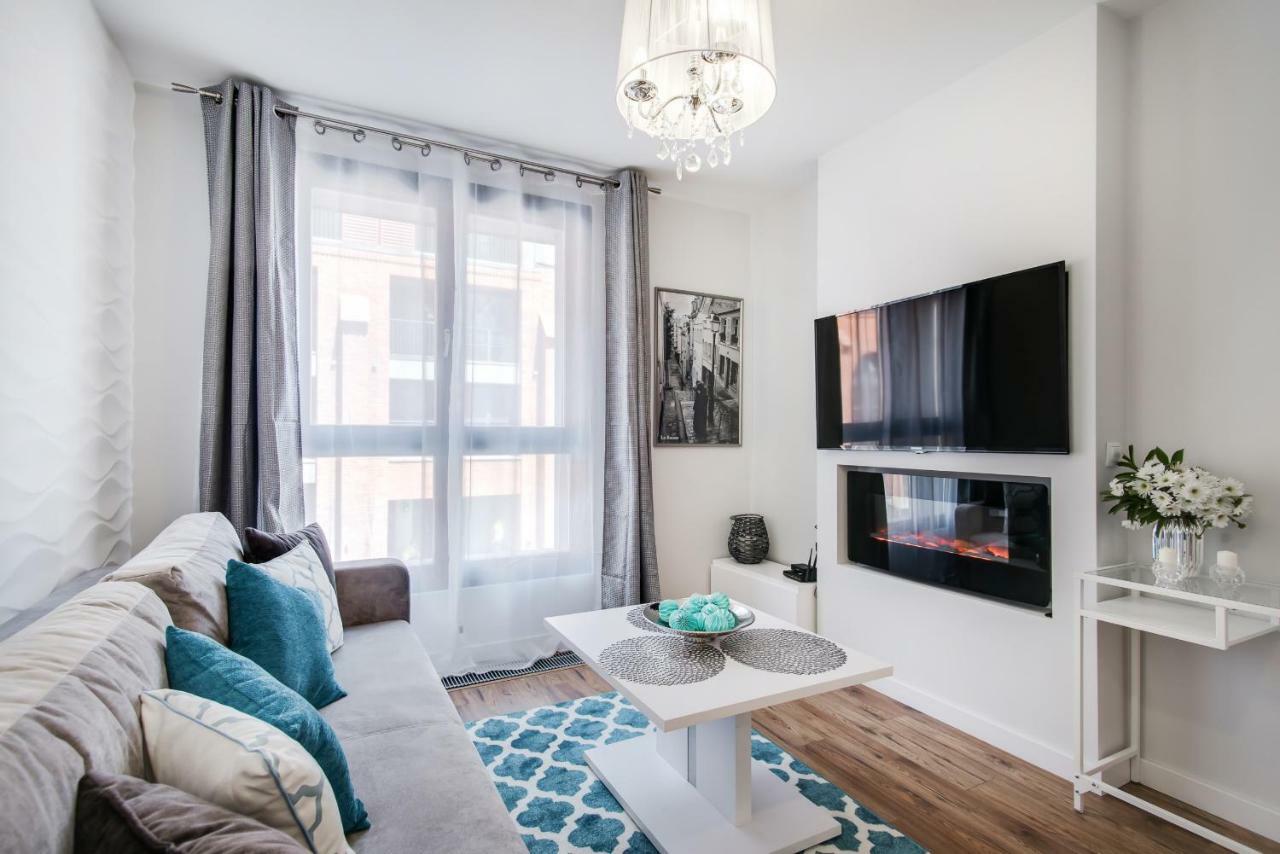 Apartments Cracow Wawrzynca By Noclegi Renters 크라쿠프 외부 사진