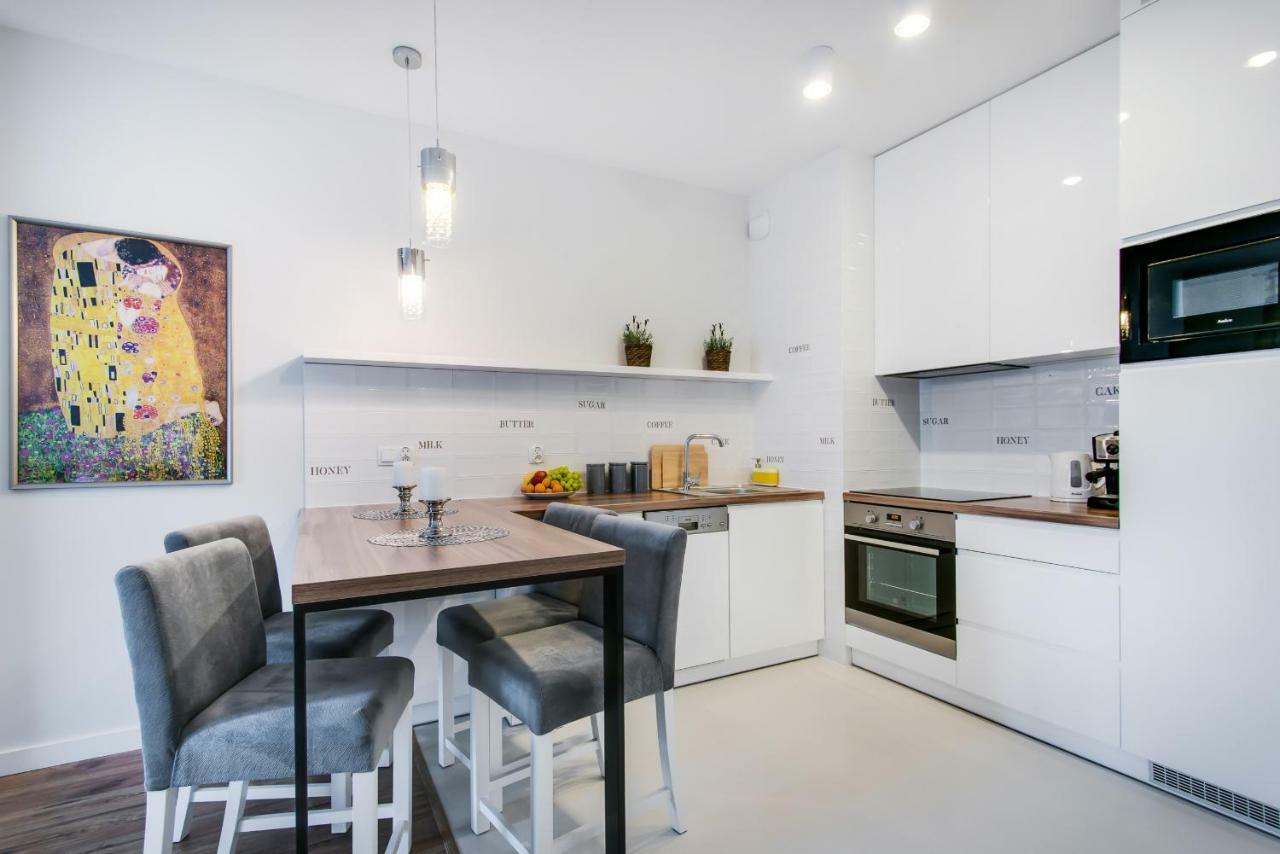 Apartments Cracow Wawrzynca By Noclegi Renters 크라쿠프 외부 사진