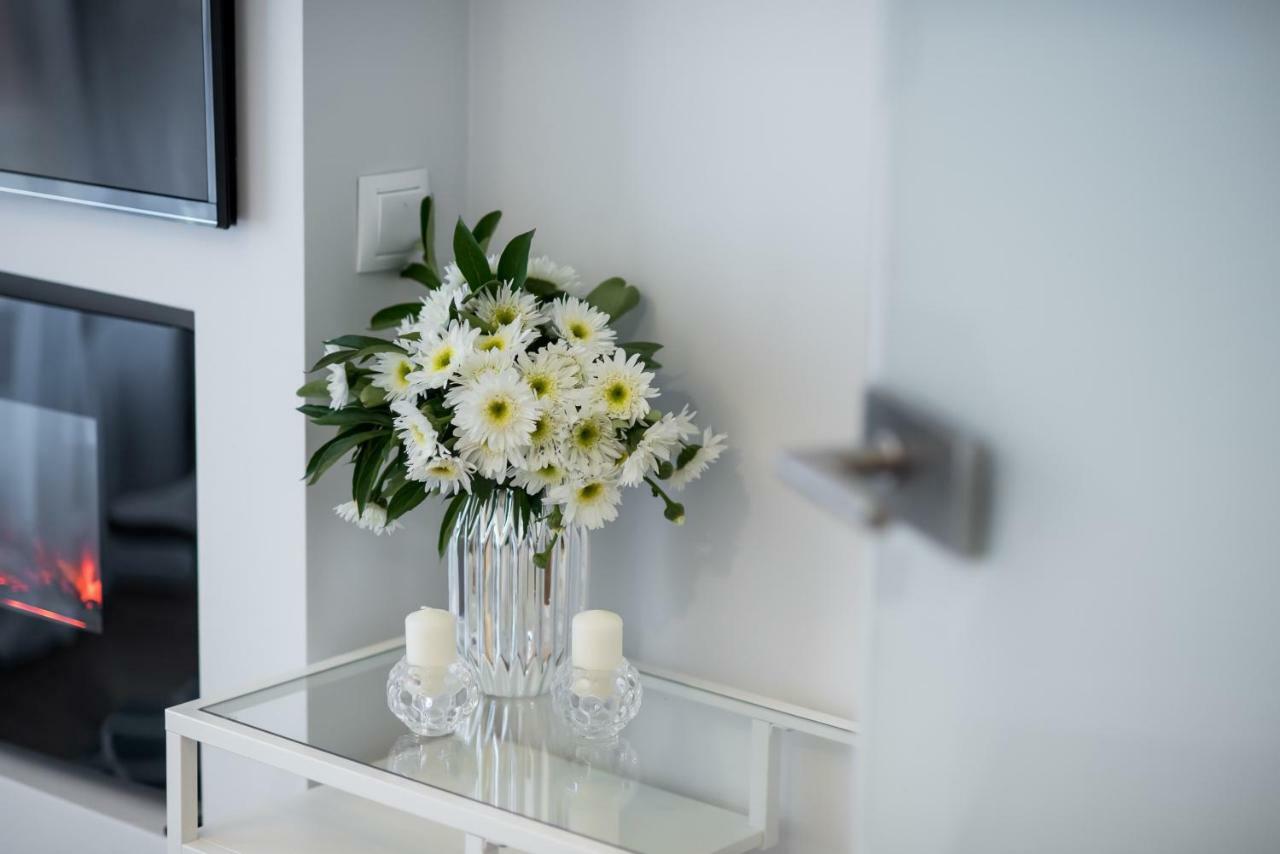 Apartments Cracow Wawrzynca By Noclegi Renters 크라쿠프 외부 사진